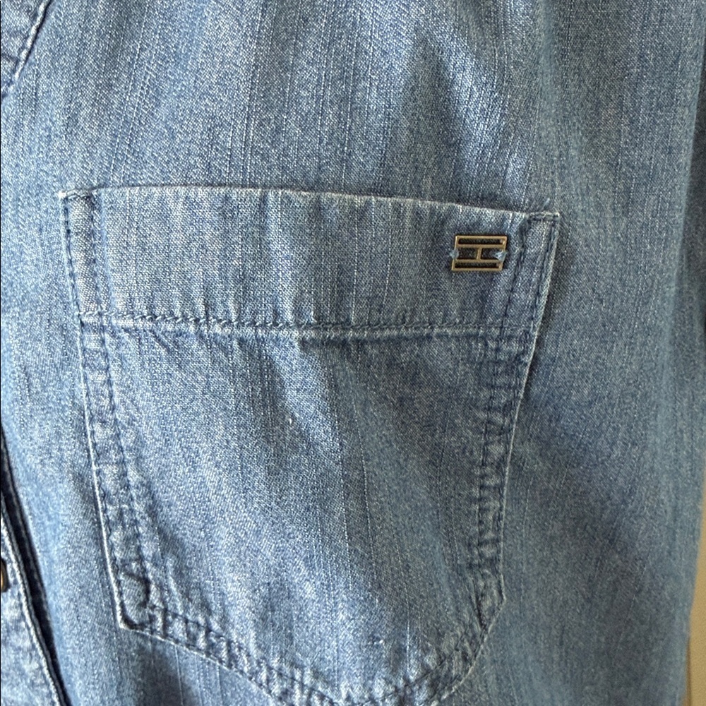 Tommy Hilfiger Chambray Button Front Shirt Dress Size 8 Blue Denim Tiered - Picture 3 of 8